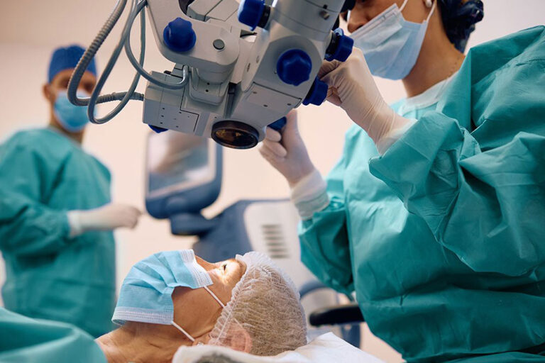 Dr Shakeen Eye & Dental Hospital | Specs Removal,Retina Surgery & Green laser eye treatment in amritsar